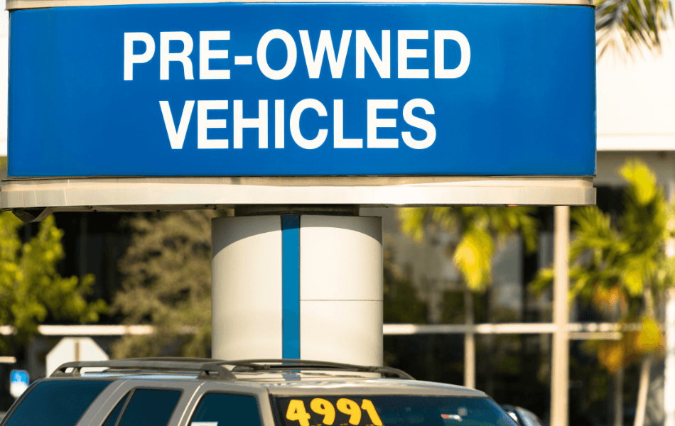 Preowned vehicles sign